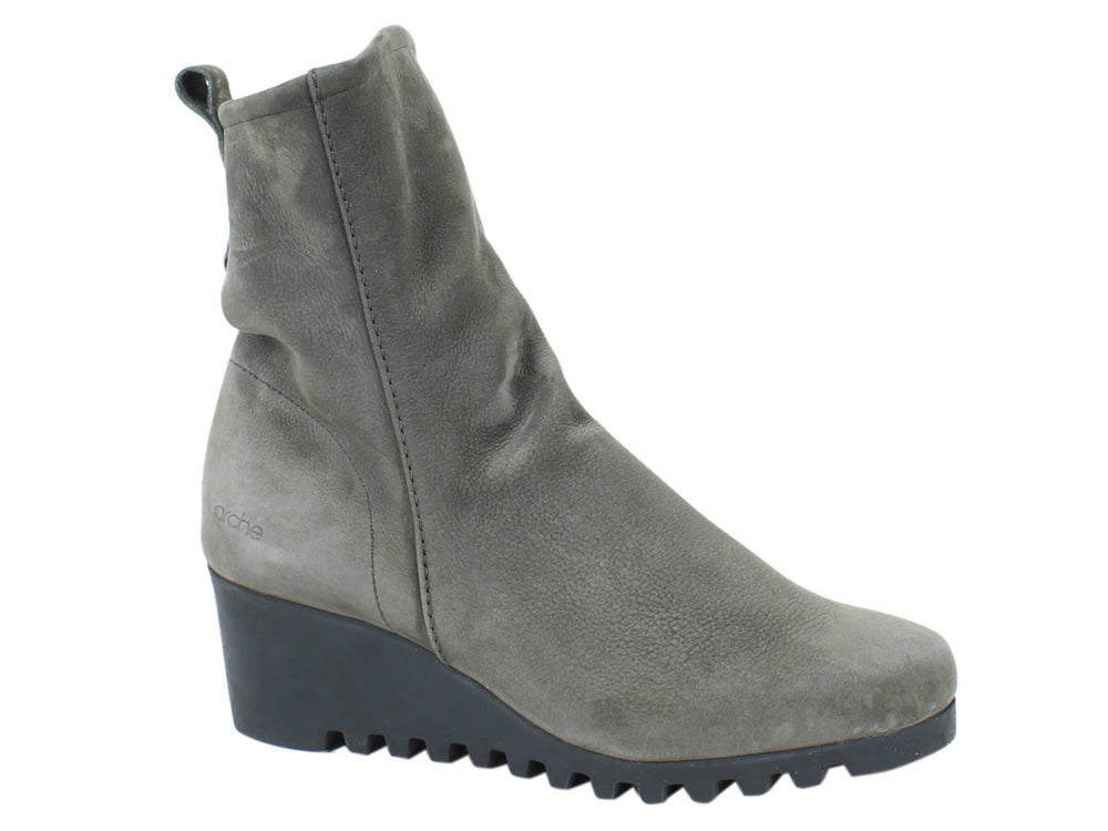 womens gray boots